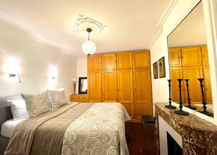 Charming Flat In Old 아파트 파리